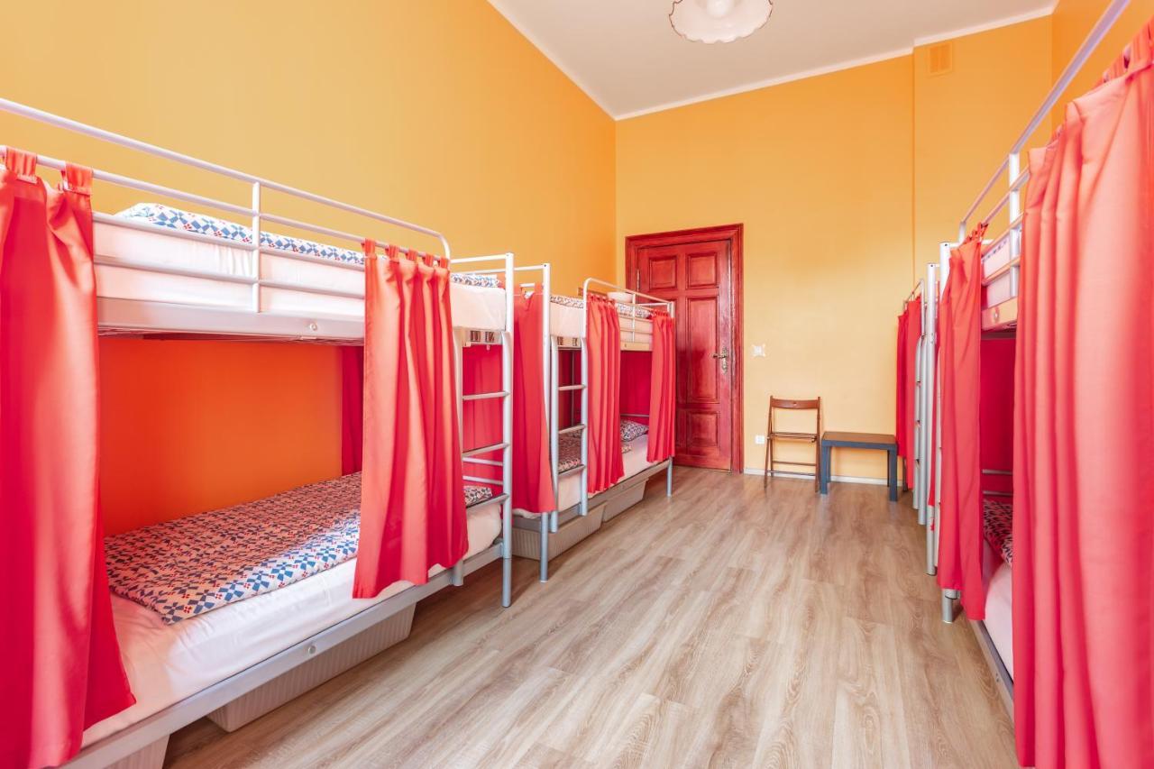 Babel Hostel, Dworzec Pkp, Rynek *